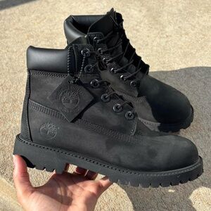Black Timberland 6inch Boots - Kid’s size 5